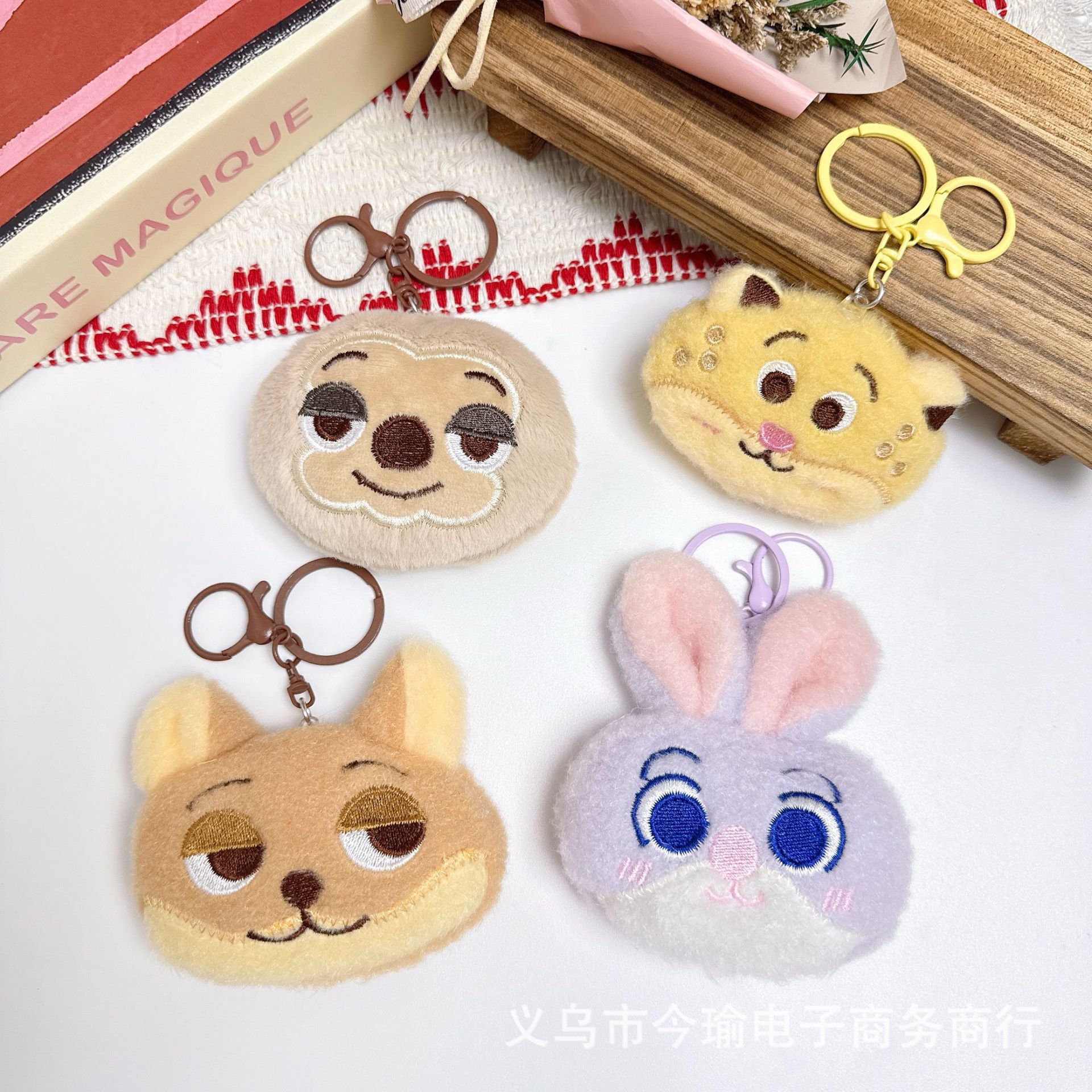 疯狂动物城玩偶毛绒配饰兔子狐狸公仔吱吱叫挂件发饰服饰配件辅料