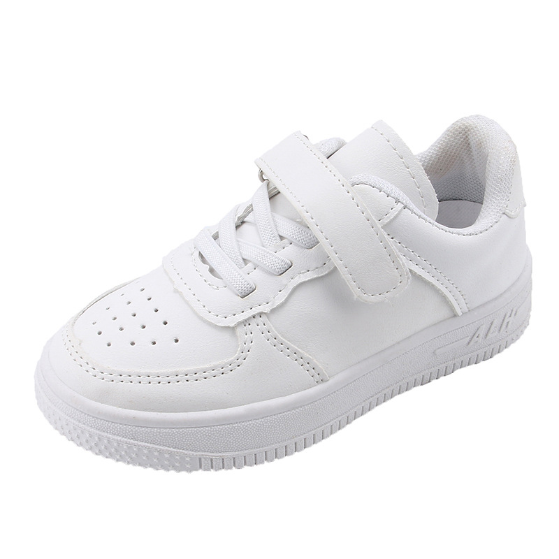 La escuela designa zapatos blancos para niños, niños y niñas de primavera y verano, zapatos deportivos blancos de fondo suave para estudiantes de primaria