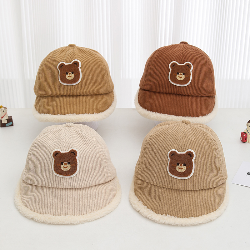 Children's demi-season fashionable hat