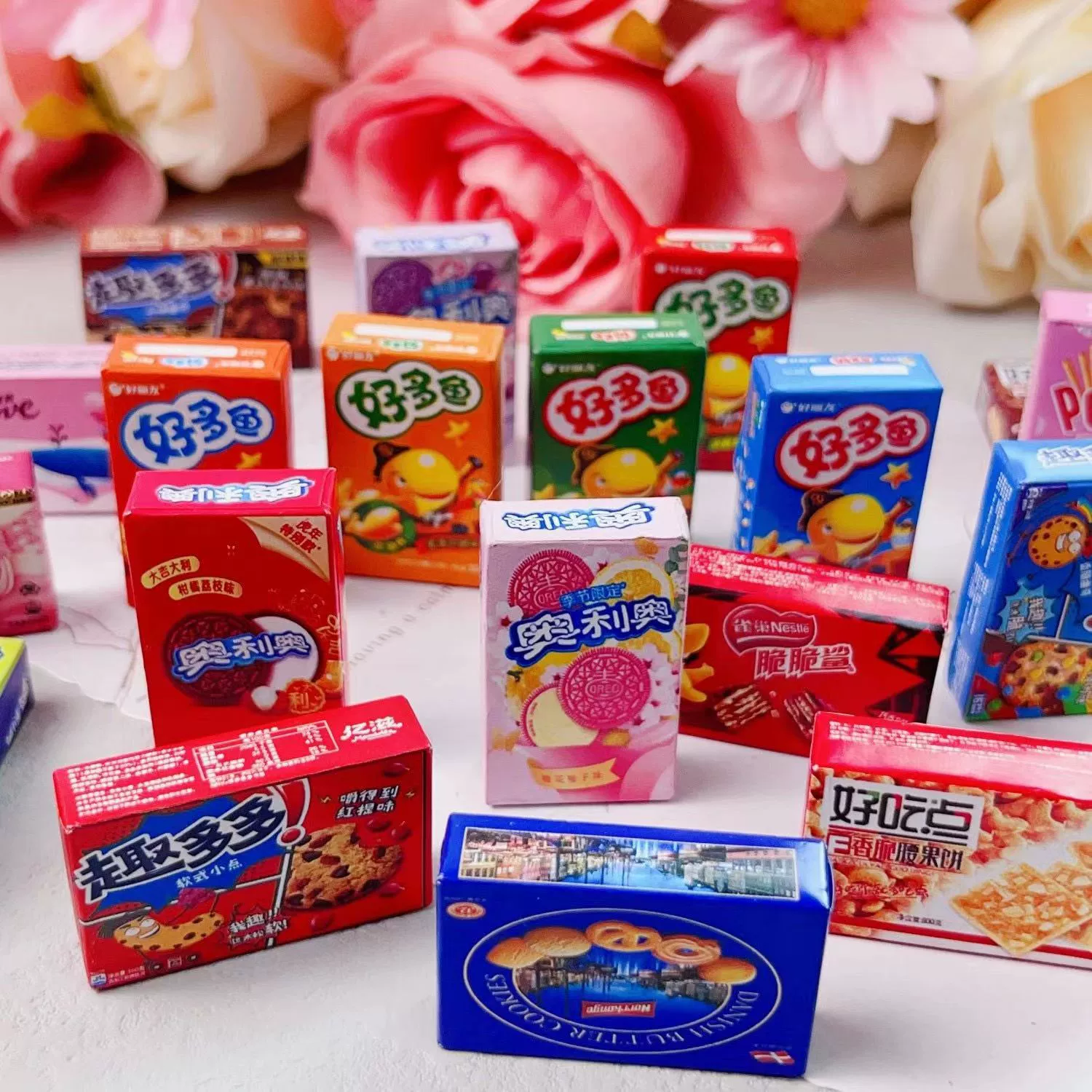 Миниатюрная модель магазина-кондитерской из смолы DIY: бутылка вина, закуски, коробка для печенья ручной работы