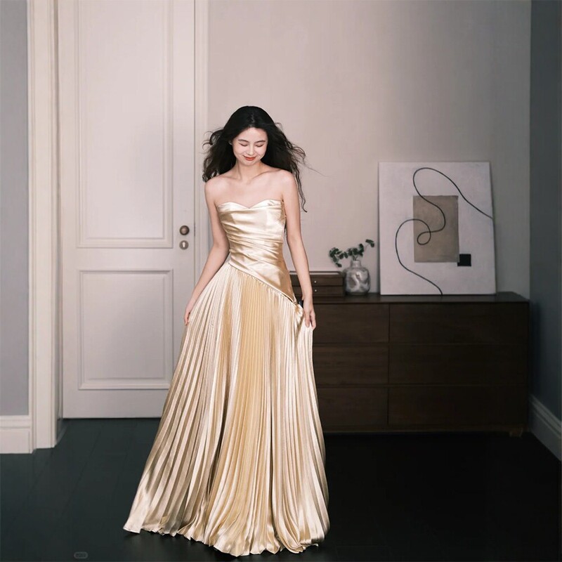 Light Luxury Satin Tube Top Long Dress for Morning Photoshoots, 2026 New Model, Gold New Chinese Style Bridal Wedding Reception Dress Light Luxury Satin Tube Top Long Dress for Morning Photoshoots, 2026 New Model, Gold New Chinese Style Bridal Wedding Reception Dress