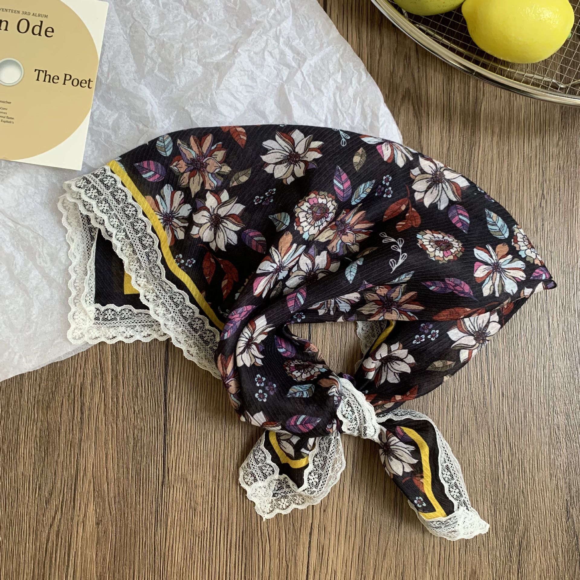 Buñuelo de seda cuello pequeño buñuelo cuadrado primavera y verano nueva moda decoración buñuelo de cuello paquete buñuelo de cabeza buñuelo de verano buñuelo de cabello buñuelo de cabello