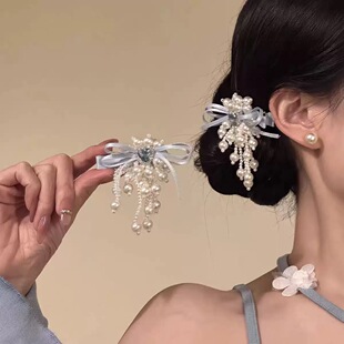 Blue hairgrip with bow pearl, elegant hairpins, bright catchy style