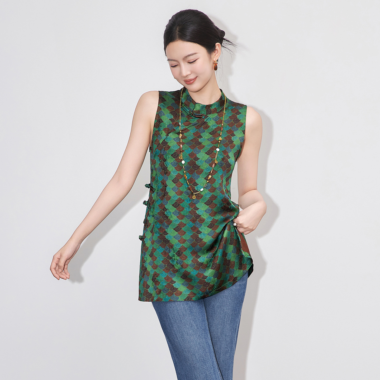 2509807-New Chinese Style Silk Fragrant Cloud Yarn Western Style Sleeveless Vest Loose Flesh-Covering Top Nanyou Women's Summer Style