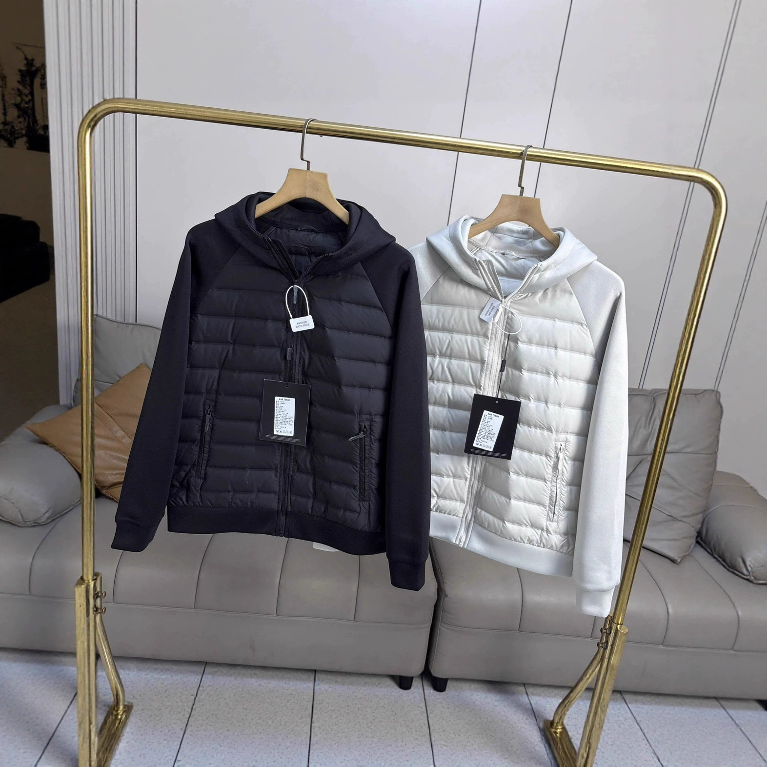 迪+柜3000+90白鸭绒秋冬季男士连帽羽绒服外套拼接休闲简约轻薄款