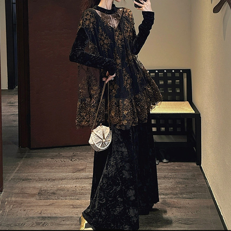【Linglang】Beaded Embroidered Antique Cape Velvet Dress 2026 Winter New Fashion Long Dress