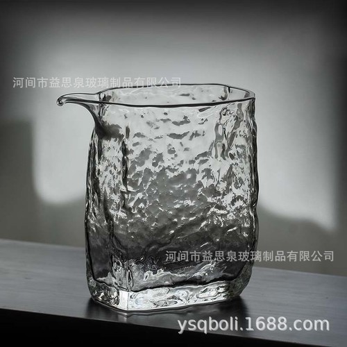 Square fair cup glass Japanese style hammer pattern square male cup Internet celebrity tea making Kungfu tea set tea sea tea divider