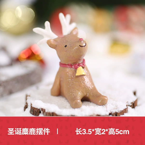 Deer Christmas ornament