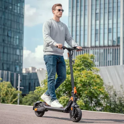 power, a two-wheeled scooter for – Qatlanan elektrik skuterlər