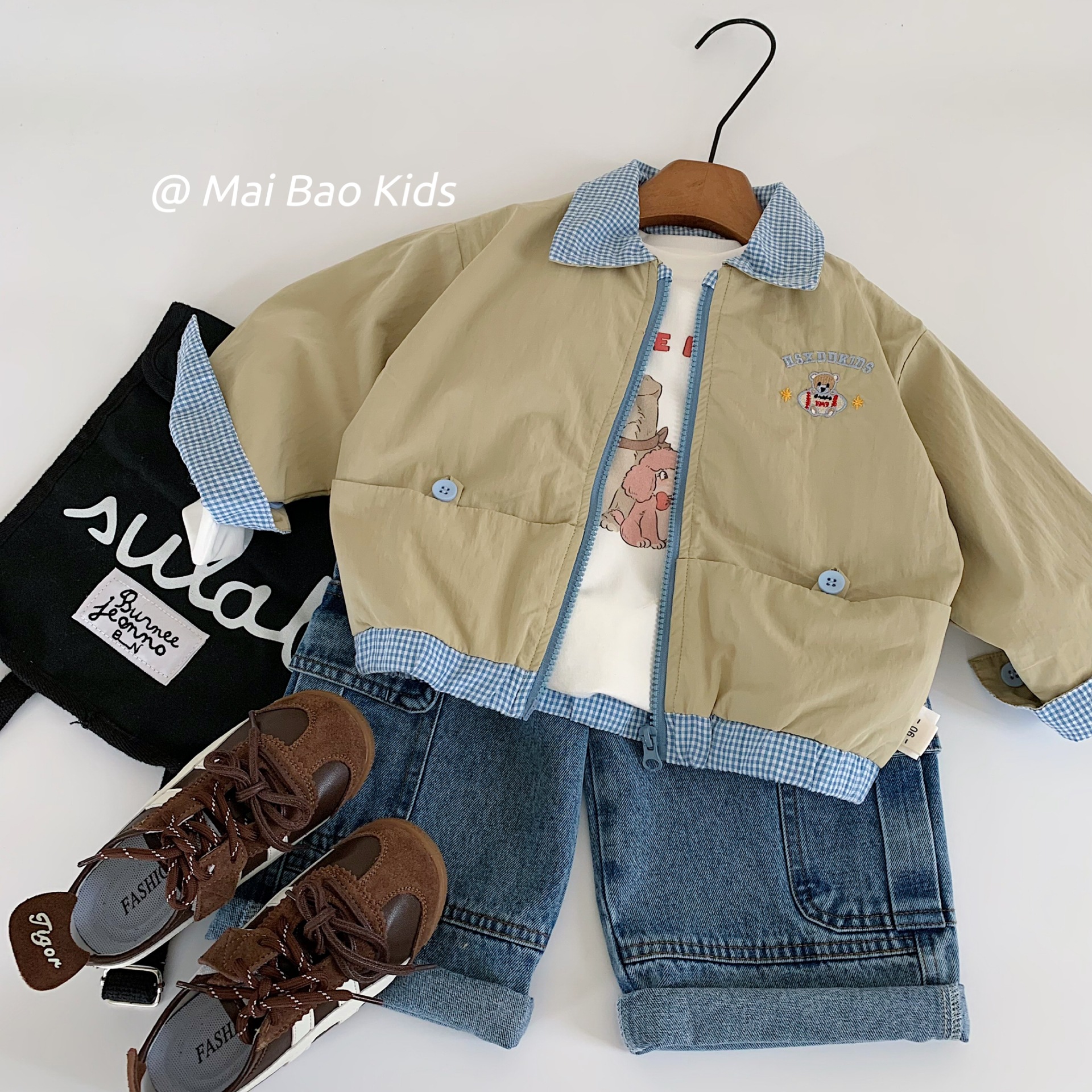 Mai Bao chaqueta infantil 2025 primavera nuevo estilo coreano para niños y niñas de color cuadrado ropa de primavera ropa de bebé