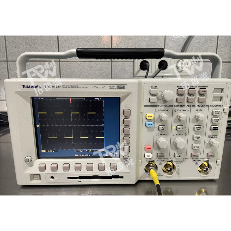 Tektronix 泰克 TDS3012B 双通道 数字荧光示波器 100 MHz