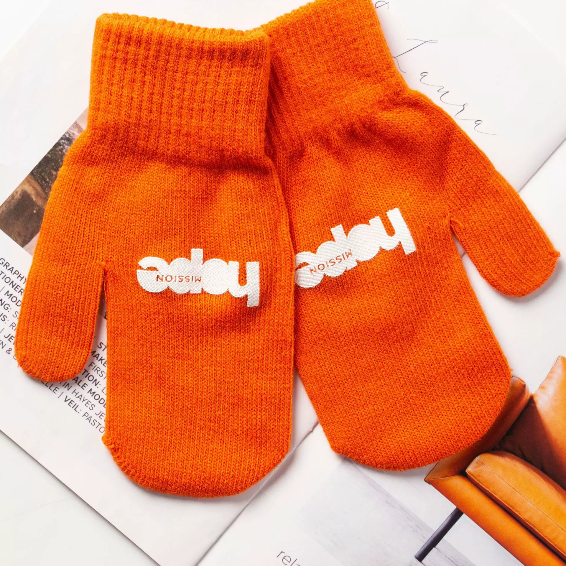 秋冬连指保暖手套 男女成人秋冬出游保暖成人连指手套