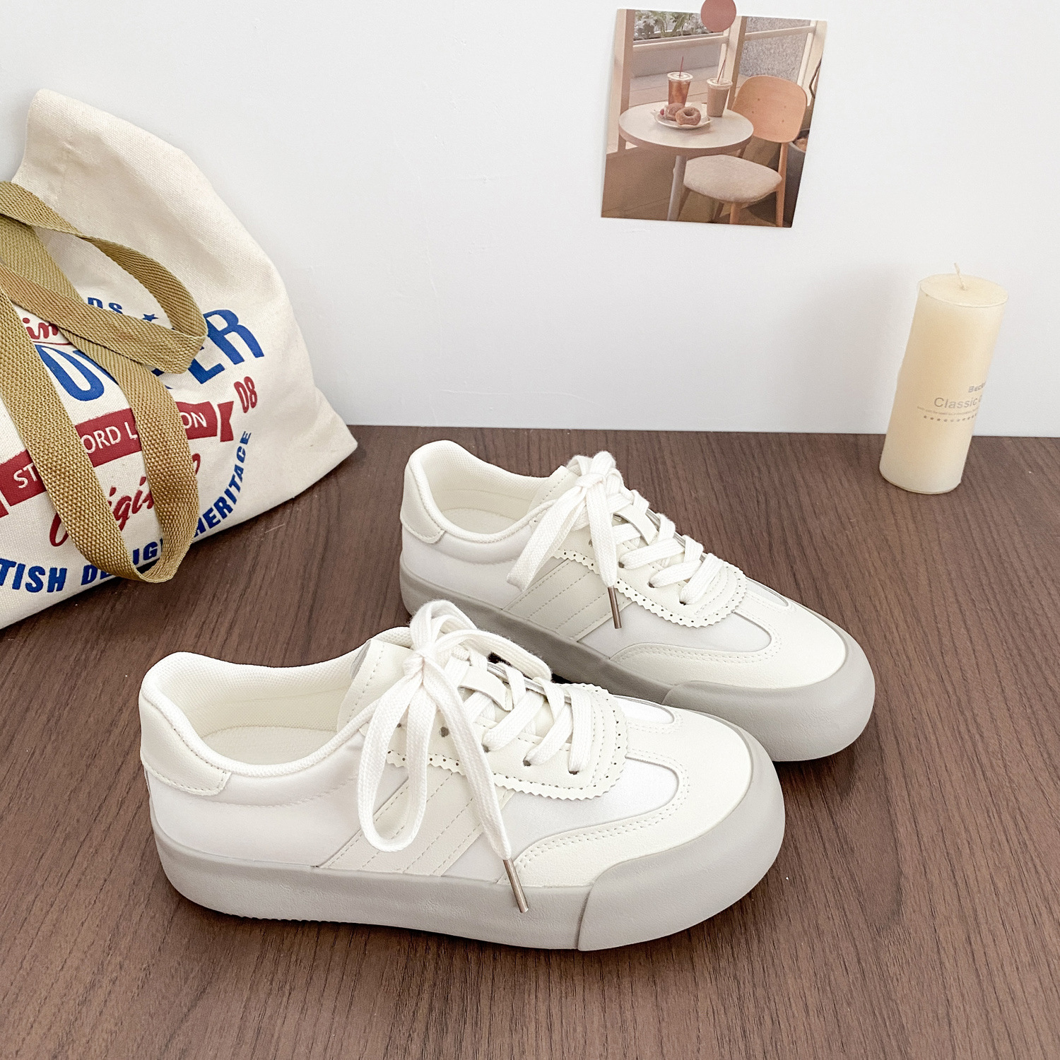 Latex insoles platform, thin summer fashionable white sneakers, GAT shoes, Collection Year 2024