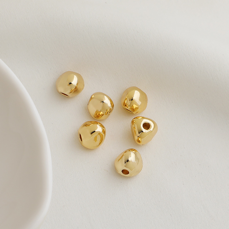 14K gold-coated smooth surface triangular through-hole spacer 7mm special-shaped beads irregular beaded braided rope material diy