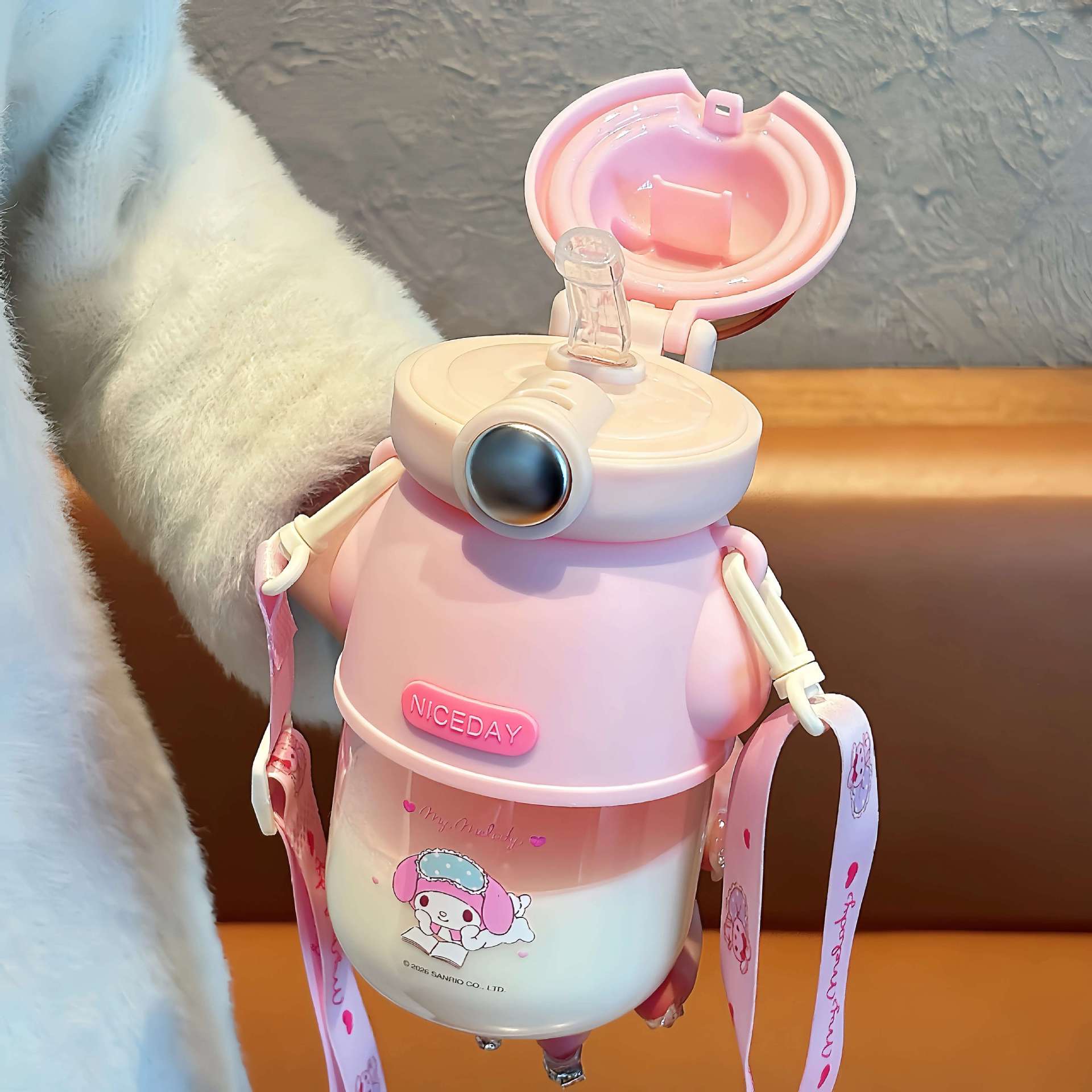 Taza de agua tritan, taza de paja para niños, taza de paja para estudiantes, taza de agua de gran capacidad, taza resistente a alta temperatura.