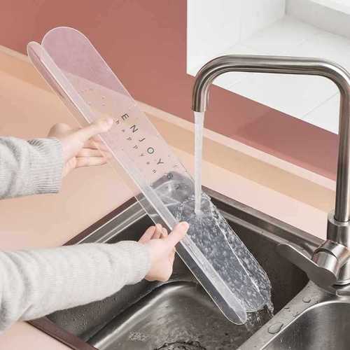 Water barrier strips are convenient for household splash-proof kitchen supplies, bathroom multi-functional creative water barriers, sinks for washing vegetables