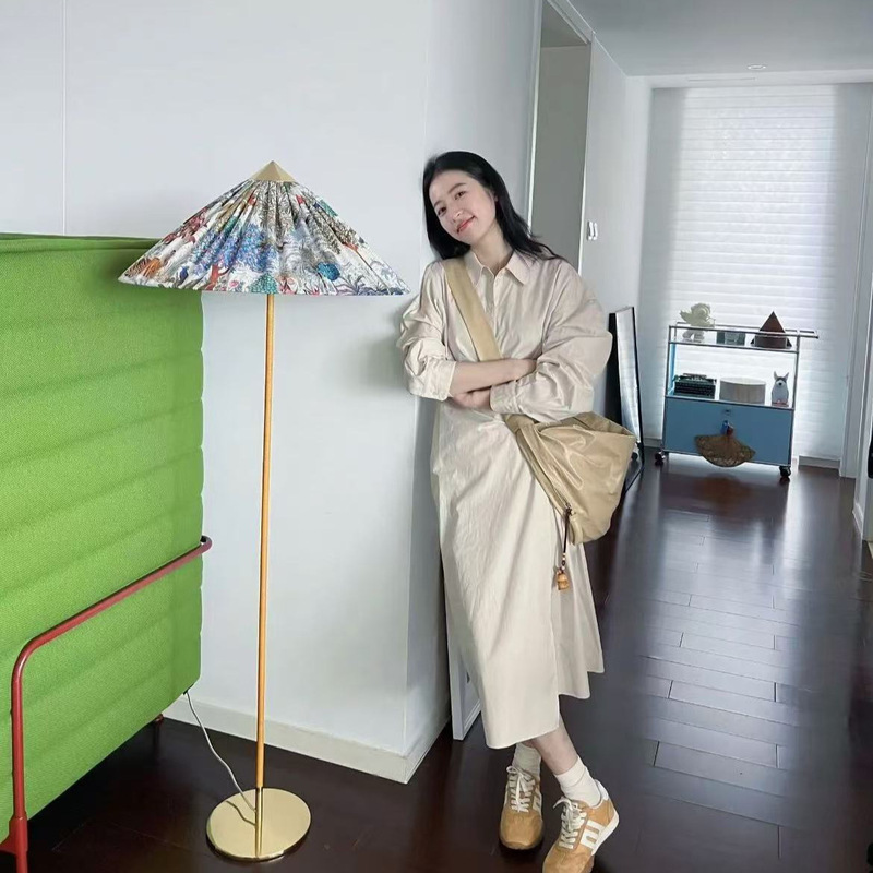 Lem Zhou Yutong Same Style 25 Spring New Style Minimalism High-end Temperament Shirt Skirt Tight Waist Slimming dress