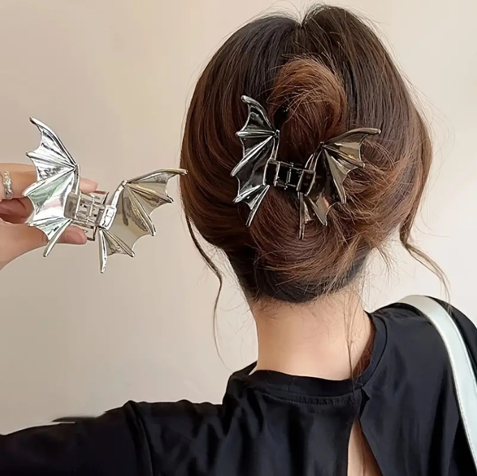 70g Weight Hair Claws Hair Accessories Type 1 Piece Quantity Holiday, Festival Occasion Alloy Material Halloween Festival Bat Pattern Women's Gender Simple Style, Classic Style Style Halloween Simple Style Classic Style Women's Bat Alloy Hair Claws 无