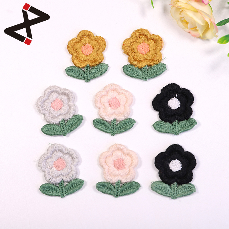 电脑绣花厂衣服装饰辅料修补贴 涤纶彩色3cm叶子花刺绣补丁布贴