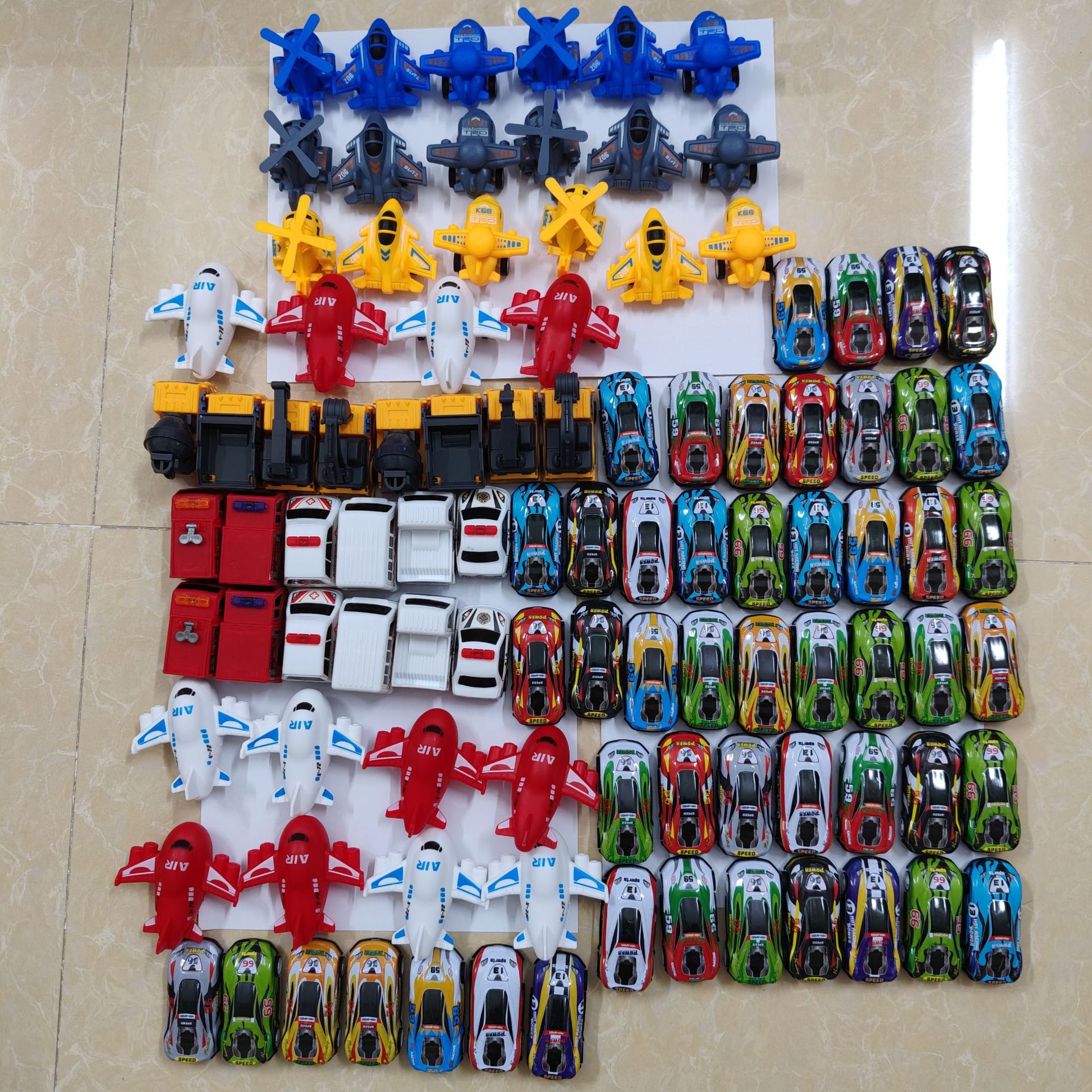 回力车模型警车飞机儿童工程消防小汽车玩具合金套装批发益智赛车