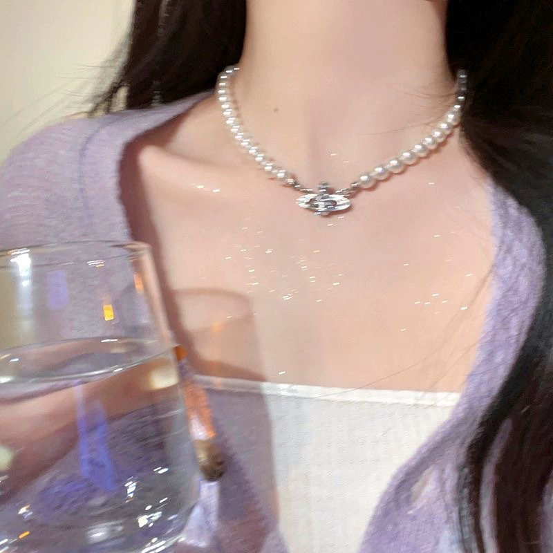 Branded necklace from pearl, small design chain for key bag , choker, light luxury style, интернет-знаменитость