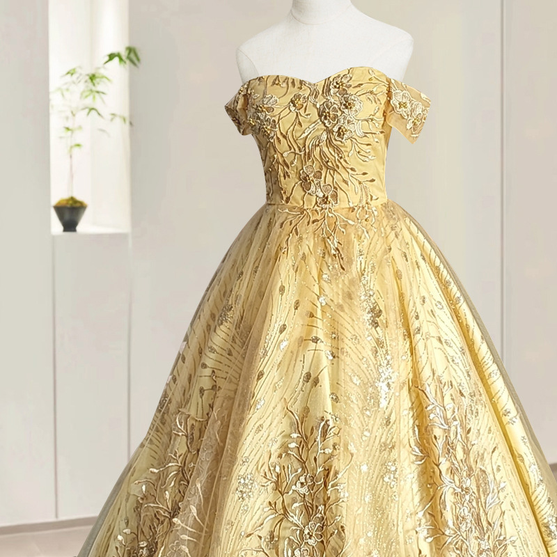 Vestido de coro dorado 2024 rendimiento de primavera vestido de novia de color esponjoso EXAMEN DE ARTE solo mujer estudiante traje de rendimiento simple