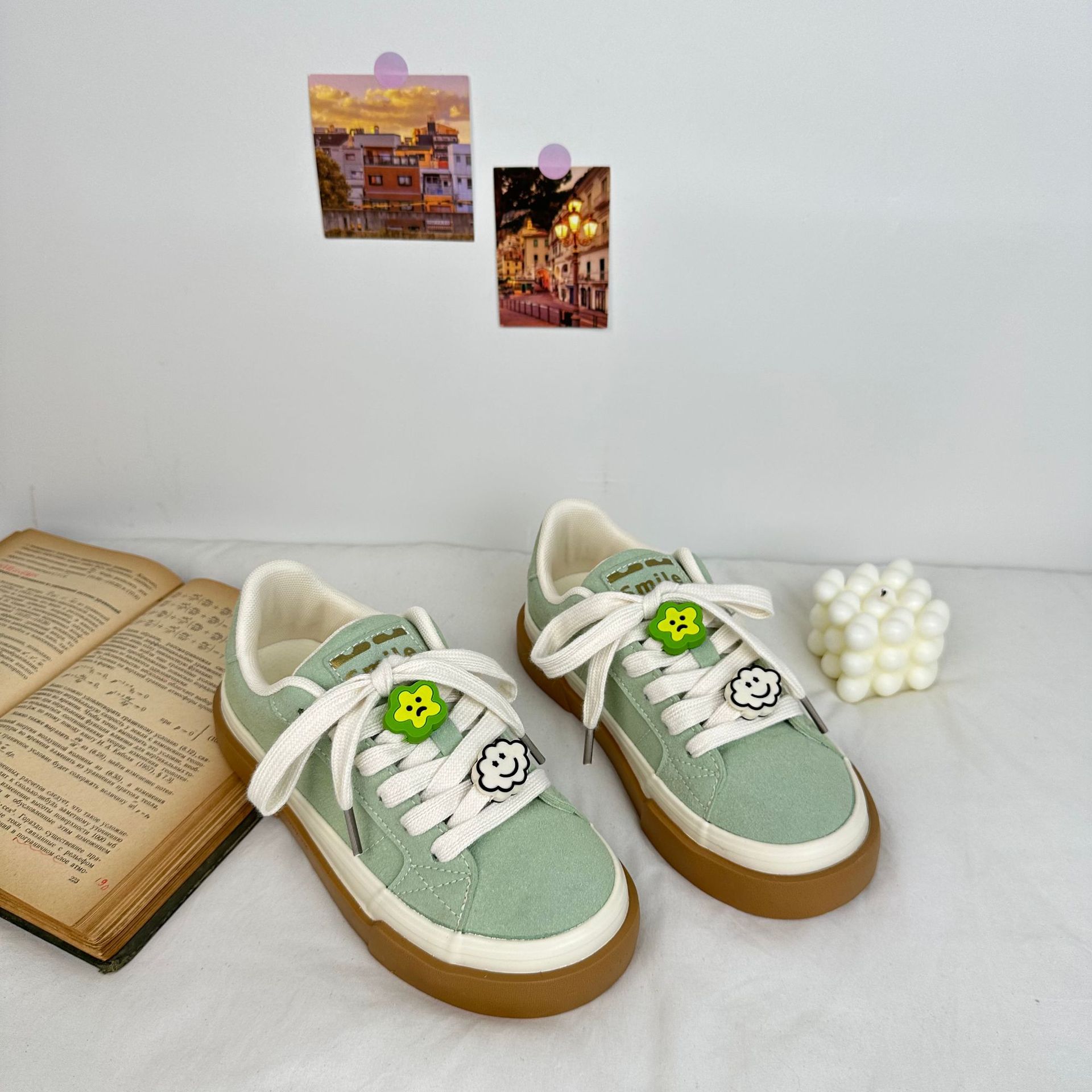 2024 yuanbo otoño nuevos zapatos de skate de entrenamiento de estilo coreano zapatos de lona de moda de mujer en vivo zapatos de mujer actualización