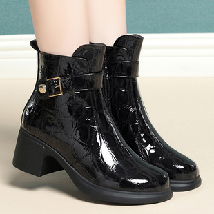 Mom's shoes cotton-padded shoes autumn and winter new middle-aged and elderly fleece-lined short boots soft bottom chunky heel women's boots middle-aged women's leather shoes