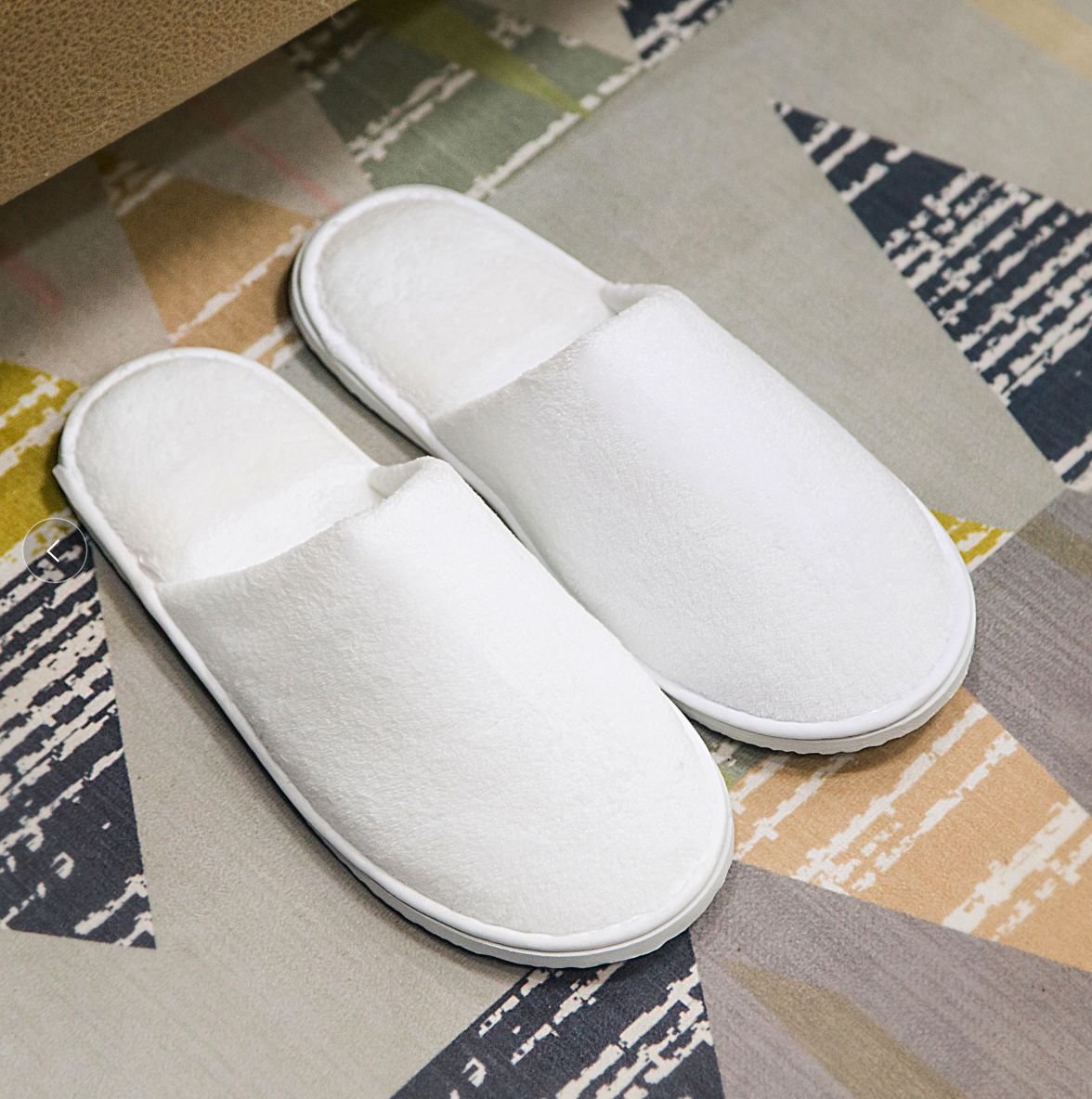 High quality coral slippers, closed toe