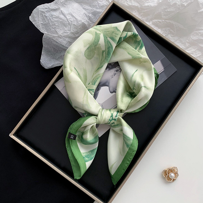 Bufanda de seda, bufanda cuadrada, sentido avanzado, nueva bufanda de seda de simulación, chal estampado, bufanda decorativa de todo fósforo, pañuelo en la cabeza, cinturón para el cabello, cabello atado