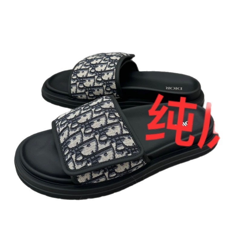 Guangzhou Shoe Factory 2025 pantuflas de verano, suela suave, plataforma antideslizante de diamantes de imitación de una palabra, ropa exterior, elegante playa de suela gruesa