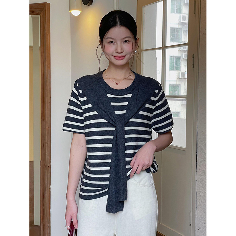 [Ge Ming] Korean Commuter Round Neck Stripesd Knitwear Spliced Shawl Autum New Short-Sleeved Top N829B