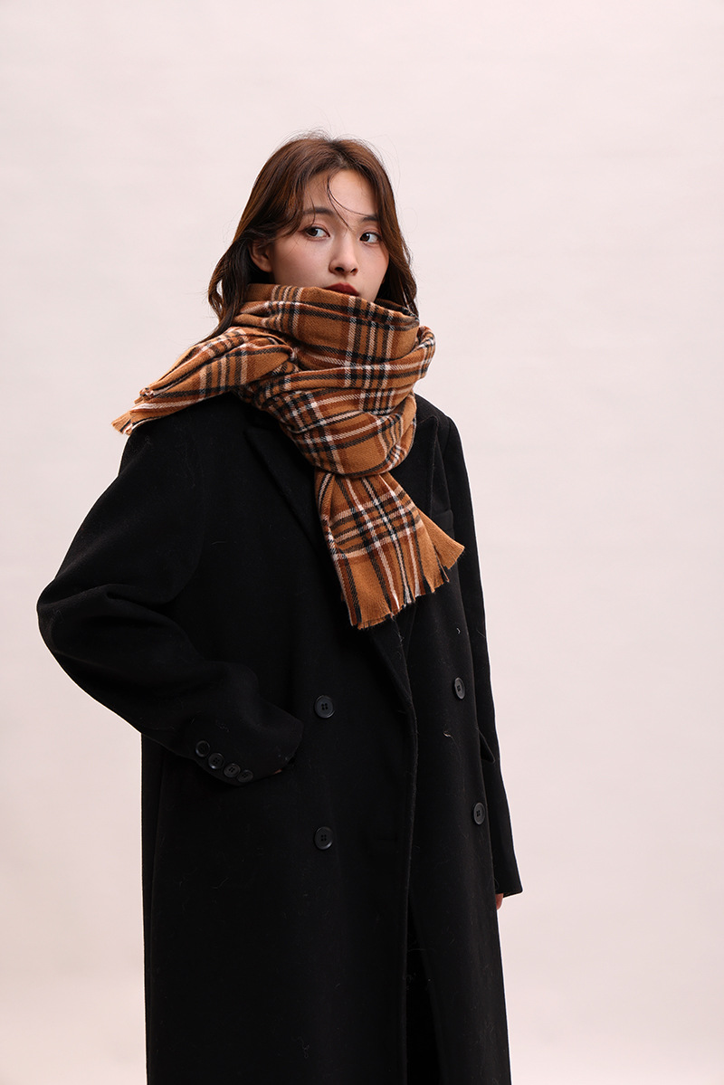 Korean version 2024 new women's autumn and winter warm shawl red checkered high-end atmosphere knitted thick scarf_voghion.com
