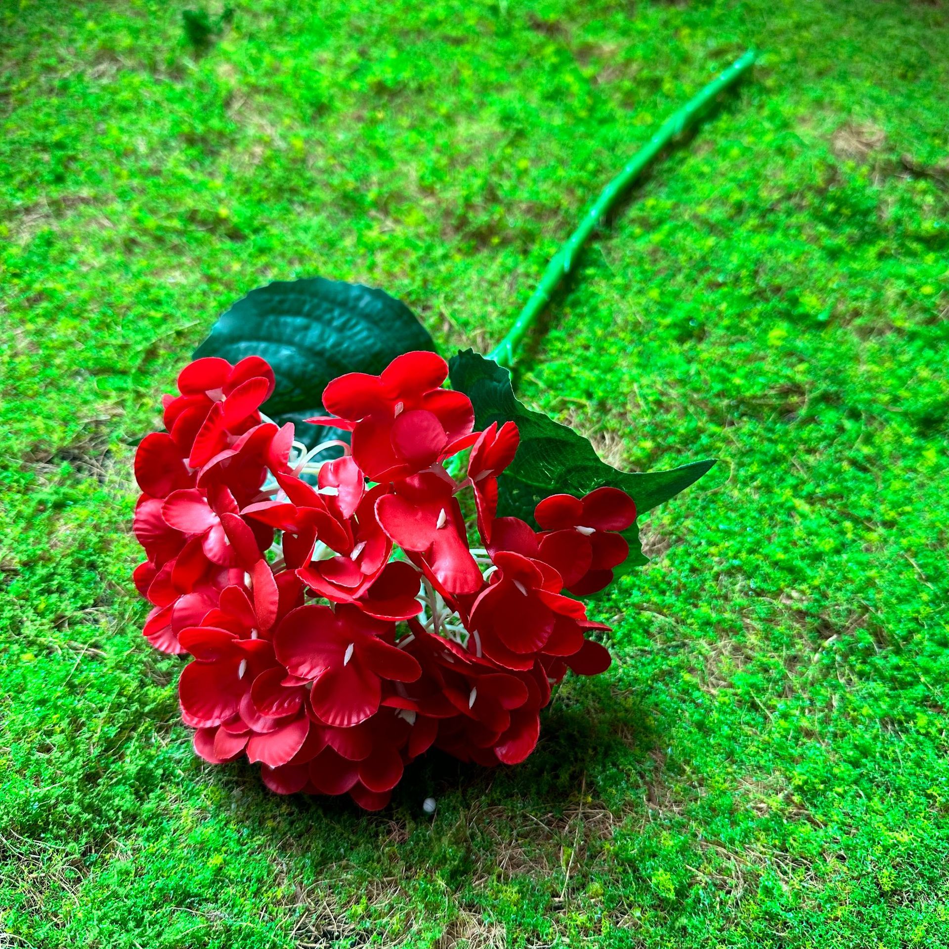 Hortensia simulada, flor simulada, sensación, ramo hidratante, evento de boda, accesorios de fotografía, decoración de ventana de sala de estar