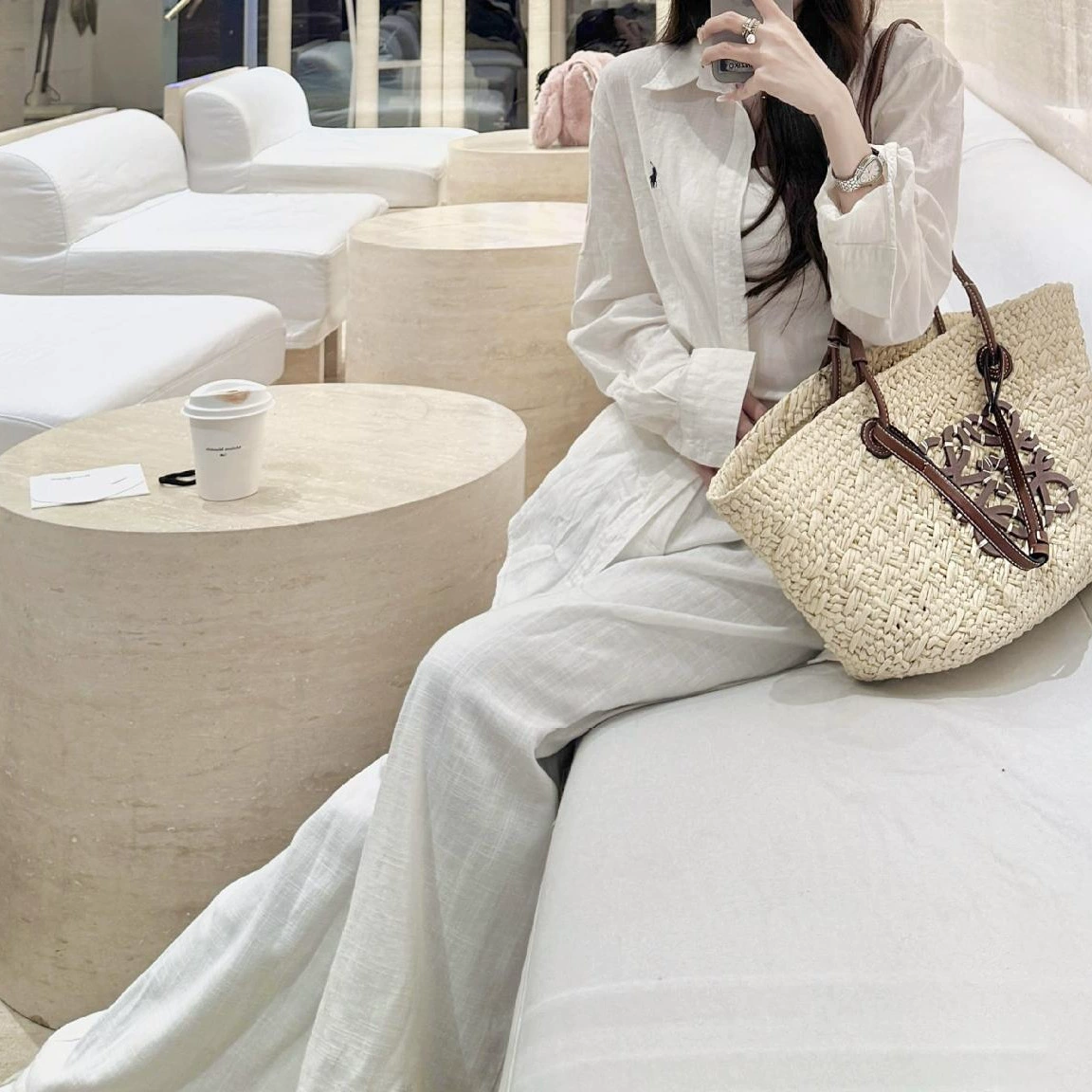 Белая рубашка из хлопка и льна с вышивкой, универсальный дышащий свободный топ в стиле ретро для женщин, чтобы выглядеть стройной и элегантной.