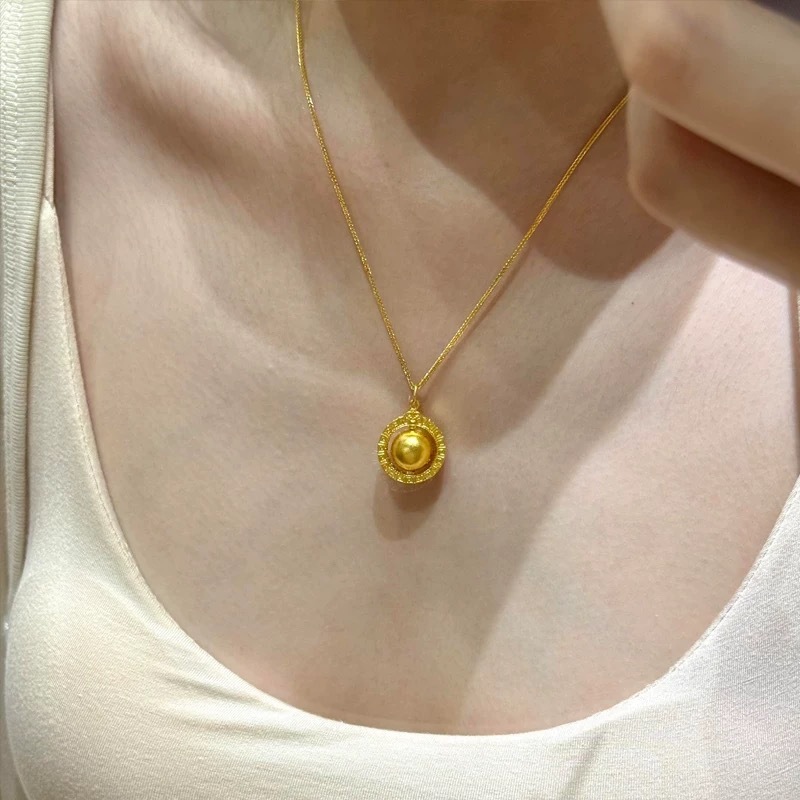 新款吸米星吊坠项链女款时尚古法旋转地球仪设计时来运转锁骨链|undefined