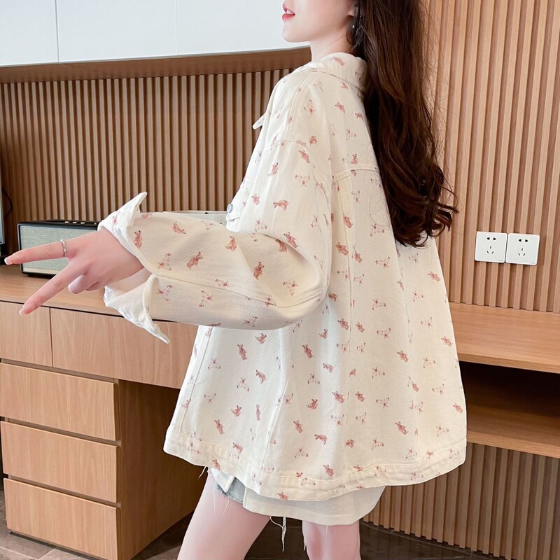 Bear print white denim jacket 2026 new model for women, spring and autumn, stylish loose casual turn-down collar jacket