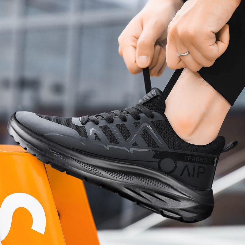 Zapatos de hombre nuevos zapatos de malla de empalme transpirables al aire libre cómodos zapatos de correr suaves ligeros simples zapatos de hombre versátiles