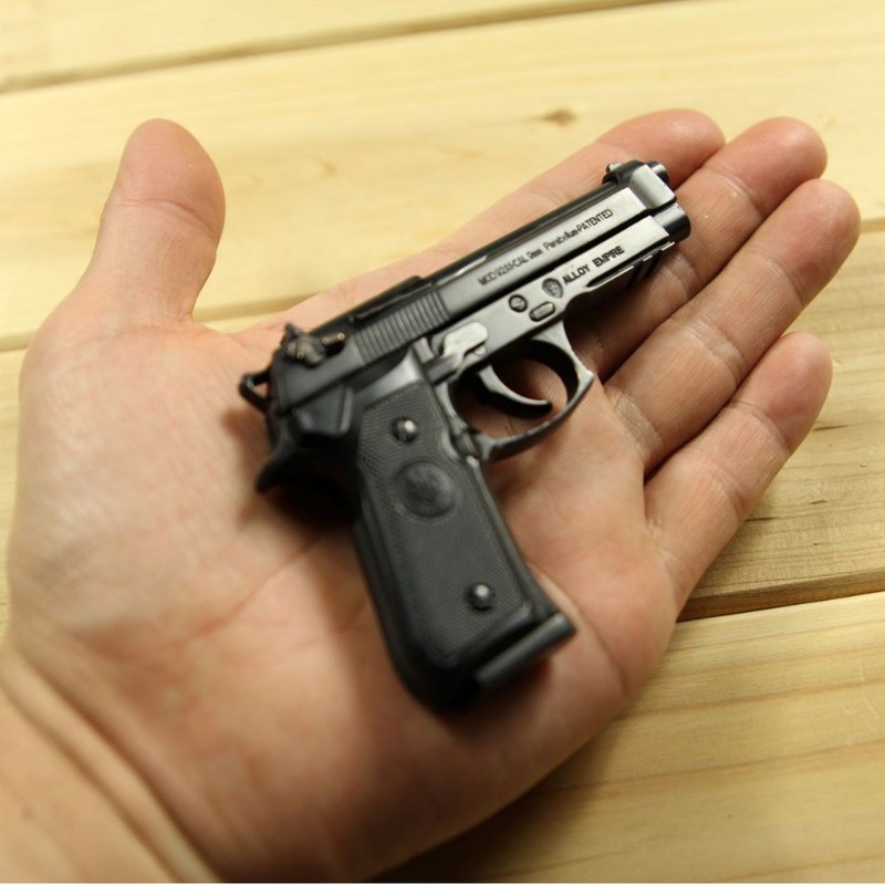 1:2.05合金帝国M92A1ベルレッタ模型玩具銃キーホルダー金属発射不可|undefined