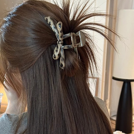 韓国風高級ヒョウ柄ヘアクリップ、女性用後頭部ヘアクリップ、大きなサメクリップ、ヘアクリップ、リボンヘッドドレス|undefined