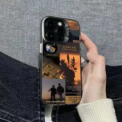 カップルの夕日をテーマにしたApple 17 Pro Max用スマホケース、個性的で元気なデザイン、iPhone 16/15/14対応、文字入り13