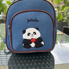 成都土産人気の大容量パンダショルダーキャンバスバッグ刺繍クラフトパンダベース同型バックパック