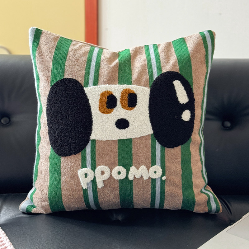 Un estilo medieval nórdico pequeño hermoso animal nocturno gato toalla de industria pesada bordada bordada desmontable almohada de cintura almohada