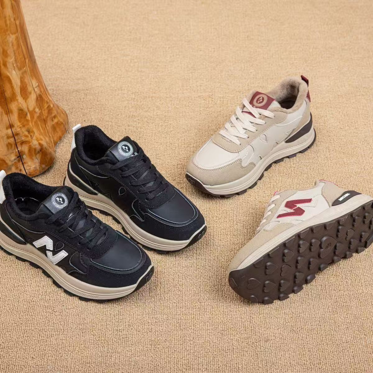 2026 primavera y otoño nuevos zapatos blancos casuales versátiles con cuero de suela gruesa zapatos de papá ligeros Gump zapatos deportivos mujeres