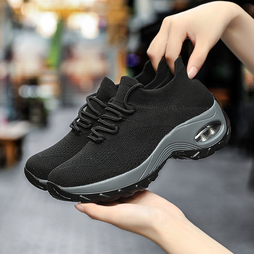 Amazon cross-border large size women's shoes New casual sneaker women's flying knitting casual running shoes socks shoes Shake shoes