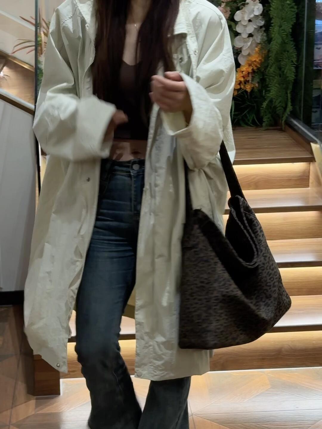 Bolso con estampado de leopardo para mujer de gran capacidad 2025 nuevo otoño e invierno bolso de compras de un solo hombro de lona salvaje