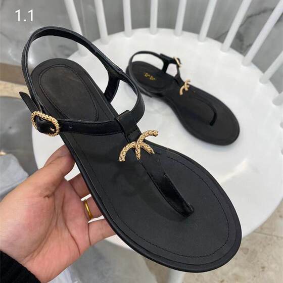 Sandals Women's 2023 Summer New Fashion All-match Fragrant Style Diamond Buckle Breathable Comfortable Clip Flats Women's Flat Shoes