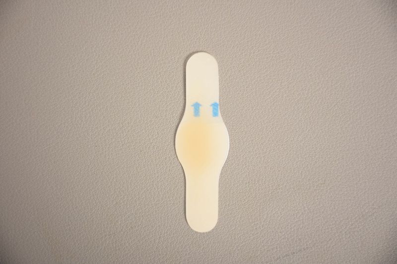 国境を越えた水コロイドの摩耗防止の後、水ゲルの摩耗防止の足を貼り付けて、水泡の足を修復して、目に見えない通気を貼り付けます|undefined