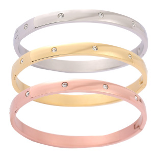 �r�л��控荲��P����C��ɫ�F؛�S��؛ԴŮ�ɿ�羳��ʽ���Ʒ