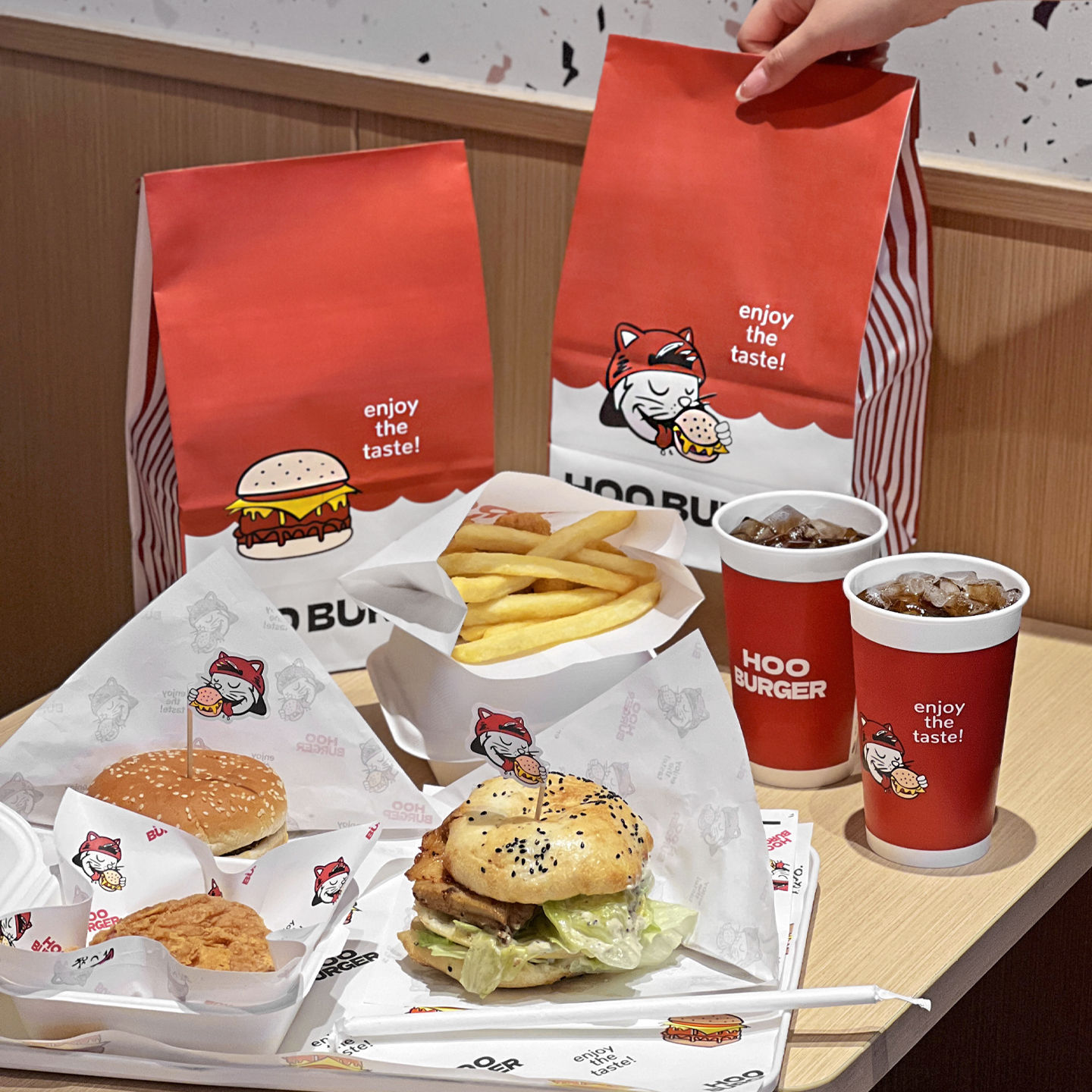 美式汉堡打包袋一次性免折薯条鸡米花鸡块不干胶可乐杯餐垫纸印字